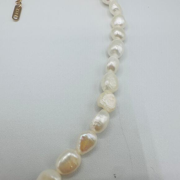 18K Gold Non-Tarnish Classic Freshwater Pearl Necklace - Picture 8 of 11